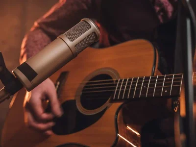 Top 10 Acoustic Guitarists You Need to Know